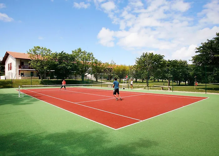 Erromardie By Odalys 酒店 3*